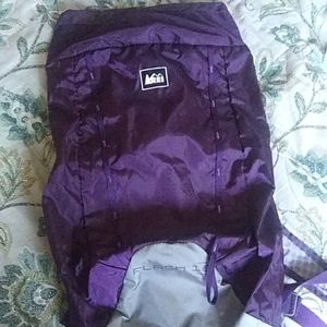 REI Flash 18 Backpack, purple, excellent condition